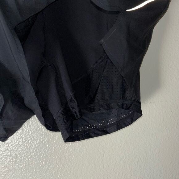 NWT Fabletics Perforated Run Shorts 5" Reflective Women's Size XXL/1X Black - Picture 9 of 16